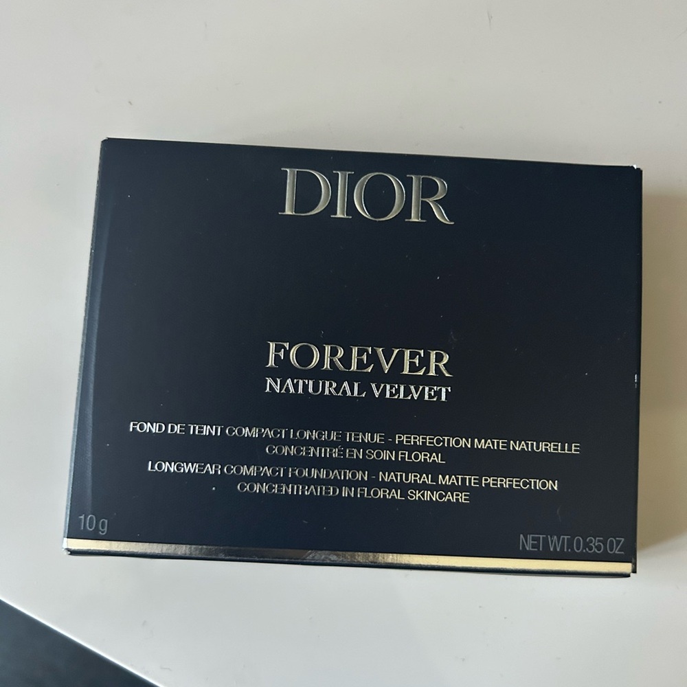 New DIOR Forever Compact Foundation — 6N